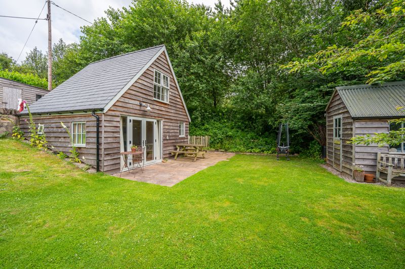Annexe- click for photo gallery